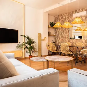 Apartamento Stylish In The Heart Of With Pool, Málaga