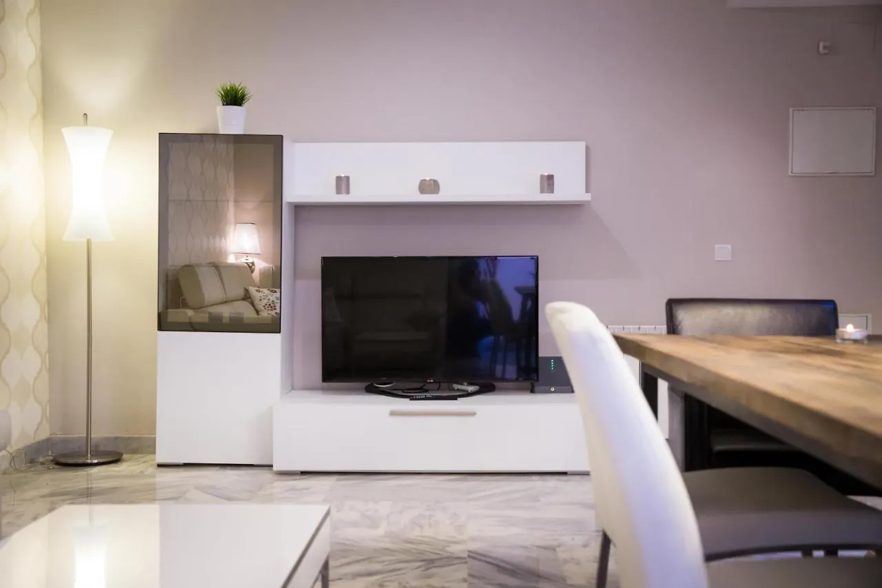 Holidays2Malaga Victoria High Speed Wifi Apartment 0*, Malaga